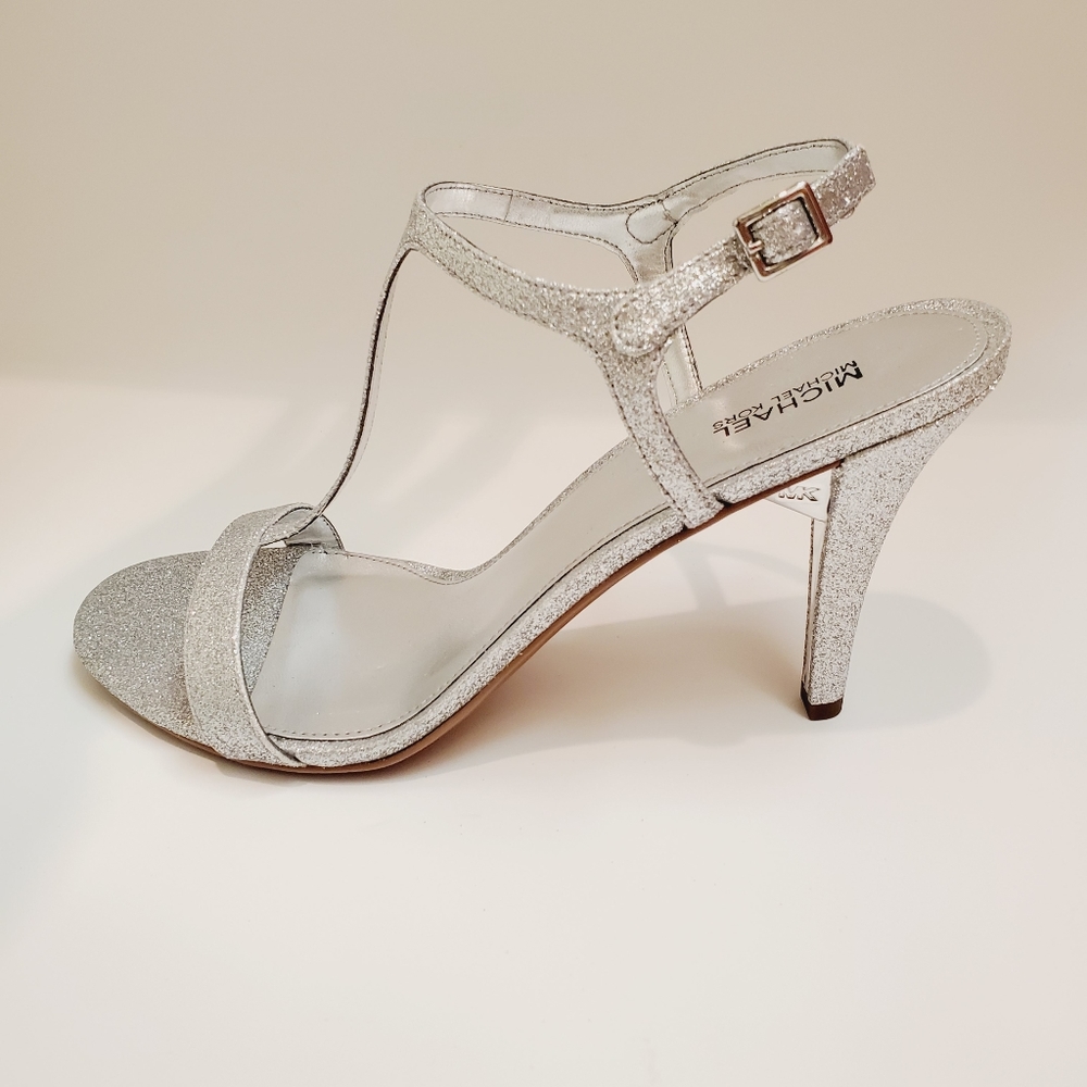 NWOB Michael Kors T Strap Sandal Silver Glitter - Picture 8 of 11